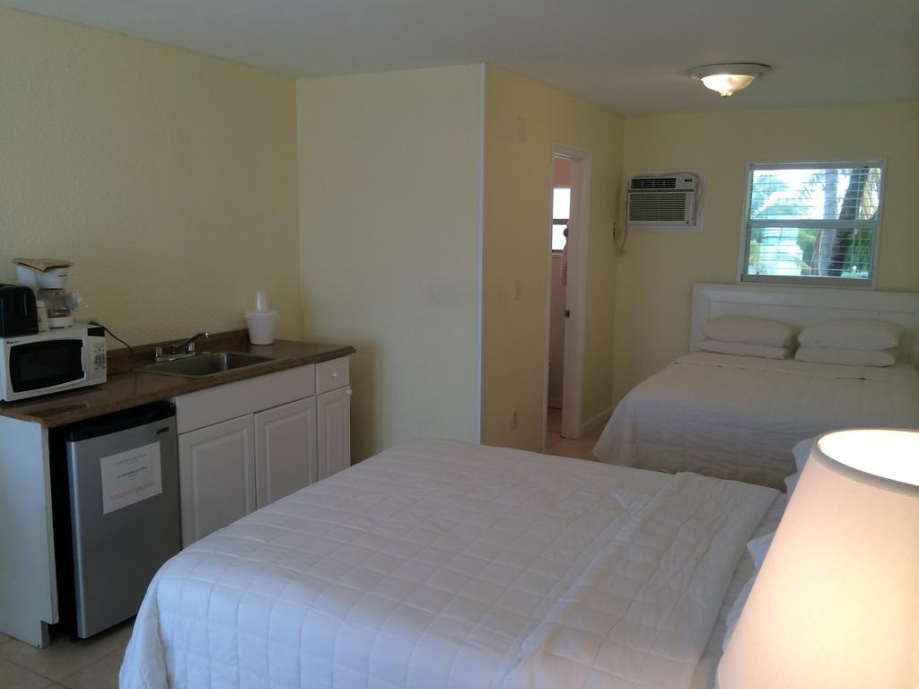 La Te Da By The Sea Marathon Room photo